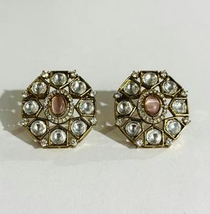 Boucles d'oreilles clous rondes Polki roses de luxe plaquées or, bijoux de mode traditionnels indiens pour mariages et fêtes, pour femmes - Product Image 4
