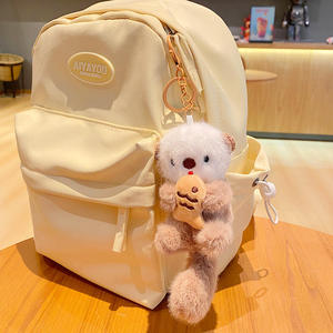 Llavero de Peluche de Nutria de Dibujos Animados, Colgante Creativo para Mochila Escolar, Pequeño Regalo para Parejas, Venta al por Mayor - Product Image 3