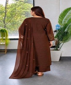 Ensemble Kurta Traditionnel pour Femmes en Coton Marron avec Broderie, Coupe Ample, Longueur au Sol, Vêtements Ethniques Inde Pakistan 86559 JJ-1032 - Product Image 3