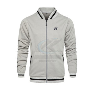Vêtements de sport pour homme en tissu durable, confortable et respirant, coupe classique, pour l'hiver, en vente - Product Image 4