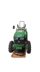 Tractor de Ruedas ZANGO 3036EN JD 4WD 35 HP (25.9 KW) 2800 RPM 3 Cilindros Refrigerado por Líquido con Depósito de Expansión Transmisión por Engranajes Verde - Product Image 4