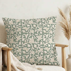 Housse de coussin décorative à motif géométrique tribal marron imprimé à la main, style global, 18 × 18 pouces - Product Image 6