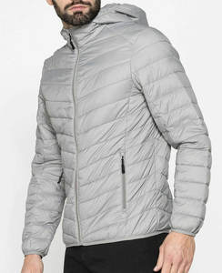 Bomber de bonne qualité pour hommes, col montant, fermeture éclair, manches raglan, veste matelassée, respirante, design haut rembourré - Product Image 1