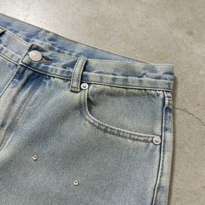 Shorts de Mezclilla para Hombre, Lavado Claro, Estilo Urbano, Ecológicos, Transpirables, de Secado Rápido, 100% Algodón, con Logotipo Personalizado, Color y Talla a Medida - Product Image 3