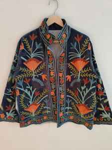 Chaqueta de terciopelo naranja Suzani bordada a mano, abrigo estilo indio hecho a mano, túnica nupcial boho, chaqueta para festivales, regalo para ella/él - Product Image 4