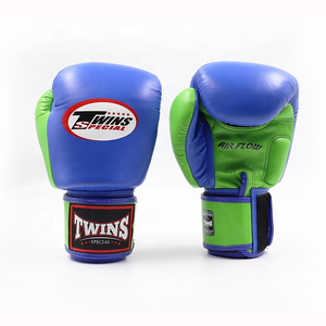 Gants de boxe Hot Selling personnalisés orange en cuir PU de haute qualité, imperméables, à séchage rapide, avec fermeture pour MMA - Product Image 5