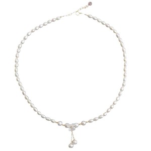 Collier à pampilles petites fleurs en perles d'eau douce naturelles et perles de millet en argent S925, design style chinois chic pour mariées et occasions spéciales - Product Image 5