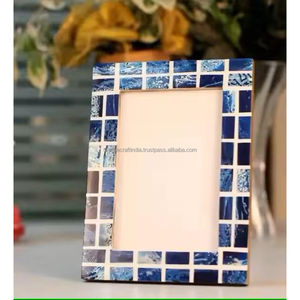 Cadre photo en bois artisanal avec mosaïque de briques bleues et motif artistique en carreaux – Décoration d'intérieur haut de gamme - Product Image 5