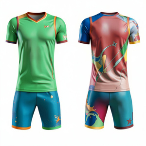 Ensemble d'entraînement de basketball : Maillot et short respirants à séchage rapide, personnalisables avec nom et numéro - Product Image 3
