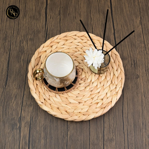 Alfombrilla Redonda Antideslizante Hecha a Mano con Diseño Bohemio de Jacinto de Agua Natural Ecológico al por Mayor - Product Image 3
