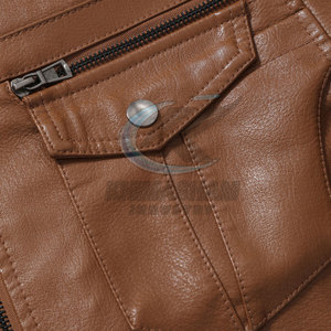 Chaqueta de Invierno de Cuero para Hombre de Alta Calidad, Fabricada en Pakistán, con Logotipo Frontal Personalizable, Transpirable y Ecológica - Product Image 4