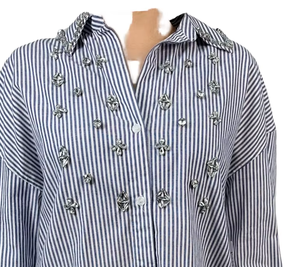 Camisa de Popelina a Rayas Personalizada para Mujer con Adorno de Pedrería |   Corte holgado, manga larga, cuello vuelto, informal - Product Image 2