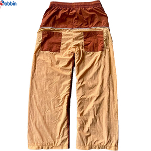 Pantalones Deportivos de Moda Personalizados, Pantalones Deportivos de Nylon con Diseño de Bloques de Color Personalizados, Corte Holgado y Pierna Ancha para Hombre - Product Image 3