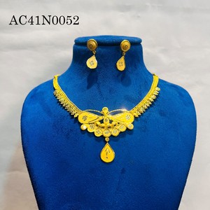 Ensemble collier et boucles d'oreilles en laiton plaqué or, design goutte d'eau, chaîne à maillons, style classique, bijoux tendance pour femmes, mariage - Product Image 4