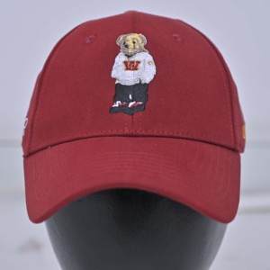 Customized Street Style Casual 6-Panel Unisex Baseball Cap with Teddy Bear Beige Sweater Iron-On Embroidery Four Seasons - Product Image 2
