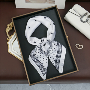 Nouveau Foulard Carré en Soie de Luxe 2026 pour Femme 70*70cm – Bandana Doux, Bandeau Cheveux, Voile, Écharpe, Bandeau de Tête - Product Image 1