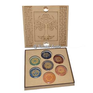 Boîte-cadeau en bois avec design de symboles de géométrie divine, ensemble de chakras - Product Image 6
