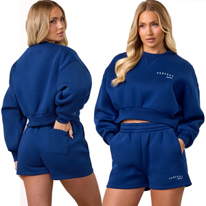 Conjunto de Sudadera y Pantalones Cortos para Mujer de Primera Calidad, Sudadera con Cuello Redondo, Conjunto de Pantalones Cortos, Conjuntos Deportivos Personalizables para Mujer - Product Image 1