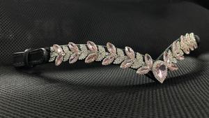 Élégante muserolle de cheval en cristal rose en forme de V, cousue main, personnalisable, en cuir véritable, à changement rapide, pour l'équitation, avec strass - Product Image 2