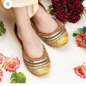 Hot Selling Khussa <b>Shoes</b> Traditional Pakistani Ethnic Floral Embroidery Rhinestones Anti-Slip Pumps Comfortable & Breathable - Product Image 2