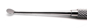 Cureta Quirúrgica Dental WPS de Acero Inoxidable con Puntas Anguladas Dentadas, Instrumento Ergonómico Moleteado para Desbridamiento Periodontal - Product Image 2