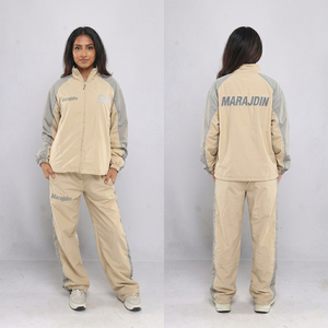 Conjunto Deportivo de Dos Piezas con Capucha para Mujer, Personalizado con Logotipo, de Poliéster/Algodón, para Invierno, Bordado, Color Sólido - Product Image 4