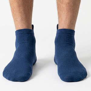 Chaussettes de compression montantes pour hommes, style sportif, ajustées, à séchage rapide, pour l'hiver, avec maintien élevé, idéales pour le yoga - Product Image 1