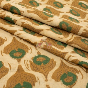 Tissu en coton indien pur, imprimé Sami Ajrakh, design traditionnel artisanal, texture douce, matière résistante à la décoloration pour vêtements ethniques - Product Image 2