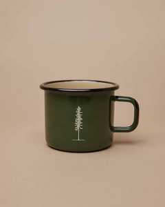 Mug en émail vert avec motif de sapin, tasse de camping minimaliste, poignée résistante à la chaleur - Product Image 1