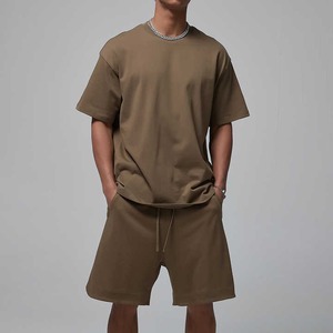 Ensemble de survêtement d'été personnalisé avec logo pour homme, 2 pièces, short et t-shirt, faible MOQ, collection 2026 - Product Image 1