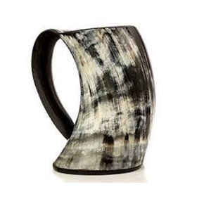 Mug en corne de bœuf véritable de qualité supérieure, verre à bière rustique pour bar à domicile et célébrations festives - Product Image 1