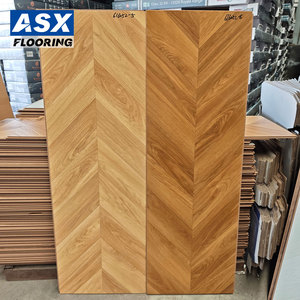 Pisos Laminados AC3 AC4 <span class=keywords><strong>AC5</strong></span> con Diseño en V, Pisos de Madera Laminada con Grano de Espina de Pescado - Product Image 1