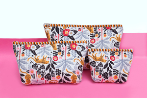 Custom Quilted Cotton <b>Toiletry</b> Bag Set Floral Makeup Pouch Travel Cosmetic Organizer Bag Zipper Cosmetic Case for Women. - Product Image 2