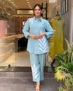 Conjunto de Dos Piezas de Algodón Premium para Mujer con Bordado Aari Fino y Tela Suave - Product Image 2