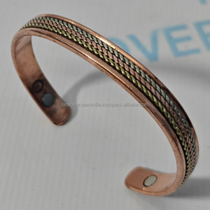 Brazalete Magnético de Cobre Ajustable de Tres Colores, Moderno y Elegante, para Aliviar la Fatiga Muscular y Mejorar la Circulación Sanguínea - Product Image 3
