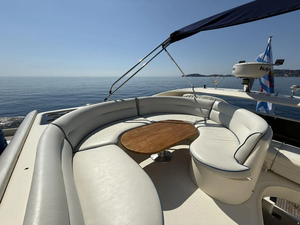 A-s-t-o-n-d-o-a 46 Bateaux Durables - Product Image 4