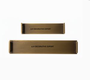Plateaux de service modernes en métal noir mat faits à la main, plateaux décoratifs rectangulaires minimalistes avec poignées, taille personnalisée pour les boissons - Product Image 2