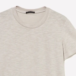 Nueva llegada, camiseta básica informal con cuello redondo y logotipo personalizado para mujer, camiseta extragrande de media manga para verano, hecha en Bangladesh. - Product Image 4