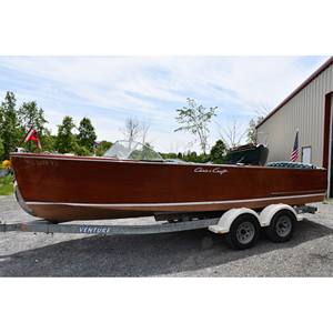 Chris Craft U22 Sportsman, Barco de Madera y Fibra de Vidrio Construido a Medida en los Años 50, Clásico, Vintage, Runabout, Motor Interior, Recreativo - Product Image 2