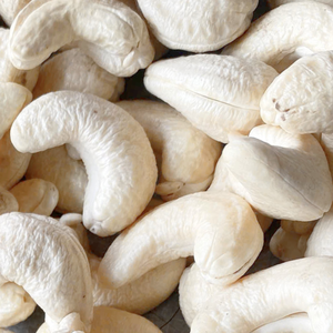 Meilleur prix pour les noix de cajou brutes WW180, WW240, WW320, LP, noix de cajou en vrac, exportées vers Dubaï, l'UE, le Moyen-Orient - Product Image 1