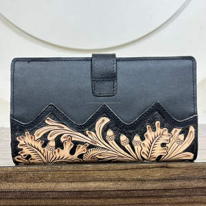 Cartera Larga de Cuero Vacuno con Pelo, Estilo Vintage Occidental para Mujer, con Diseño Floral en Cuero Repujado a Mano - Product Image 5