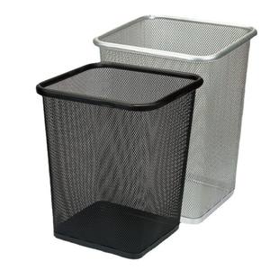 Les poubelles métalliques à mailles fines offrent une solution professionnelle et fiable pour la gestion des déchets, magnifiquement conçues par BRUSHSTROKE. - Product Image 1