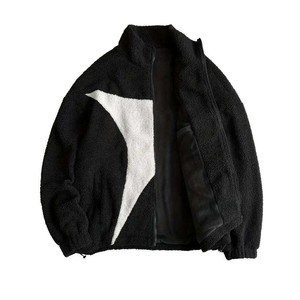Veste zippée en polaire sherpa noire personnalisée avec patchwork étoilé contrastant sur le devant, vêtement d'extérieur décontracté chaud pour l'hiver - Product Image 1