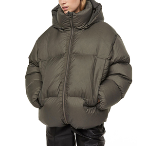 Stylish Women's Hooded Reversible Waterproof Winter <b>Thin</b> Bubble Faux Fur Trim Down <b>Jacket</b> Wholesale <b>Puffer</b> in Stock - Product Image 4