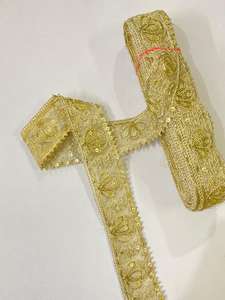 Bordure en dentelle florale brodée de sequins couleur personnalisée 100 % polyester style traditionnel vente en gros pour chaussures et sacs - Product Image 4