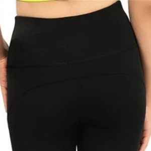 Women's <b>Black</b> <b>High</b> <b>Waist</b> Capri <b>Leggings</b> Knee Length Stretch Fitted Athletic Pants for Yoga Workout Running Fitness Training - Product Image 5