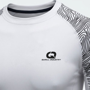 Camiseta de Compresión Deportiva Profesional para Hombre, Tejido de Poliéster/Algodón de Secado Rápido y Ecológico para Entrenamiento Activo - Product Image 4