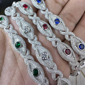 กำไลข้อมือเทนนิสประดับคริสตัลหรูหรา AMBER JEWELS ทองคำแท้ 18K ตัวเรือนแบบกรงเล็บ ประดับเพชรทรงบาแกตต์ รับรองโดย IGI เหมาะสำหรับเป็นของขวัญในงานปาร์ตี้ - Product Image 2