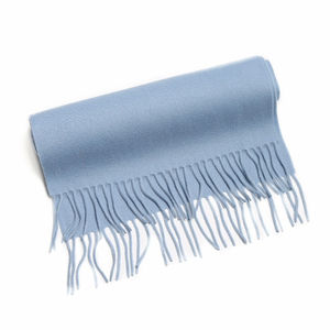 Bufanda de invierno personalizada Kivotech 100% acrílica, bufanda tejida a mano de alta calidad, elegante y cálida para unisex. - Product Image 4