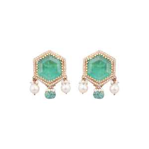 Elegante conjunto de collar y aretes Gajaah de plata 925 con gemas verdes hexagonales para mujeres, ideal para bodas y compromisos. - Product Image 1